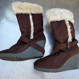 American Eagle Outfitters Brown and Cream Women's Shoes